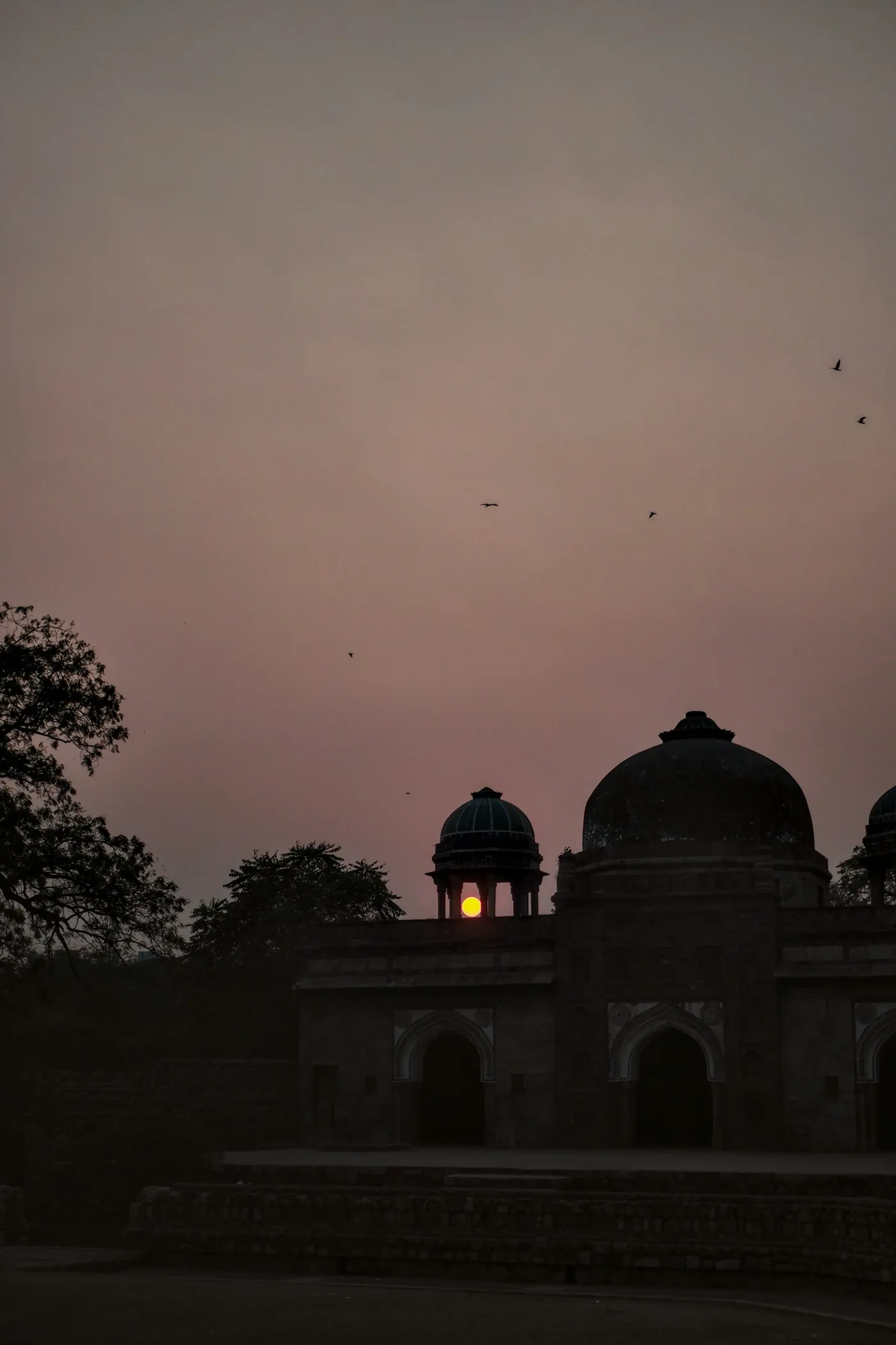 Delhi, late light at the tombs